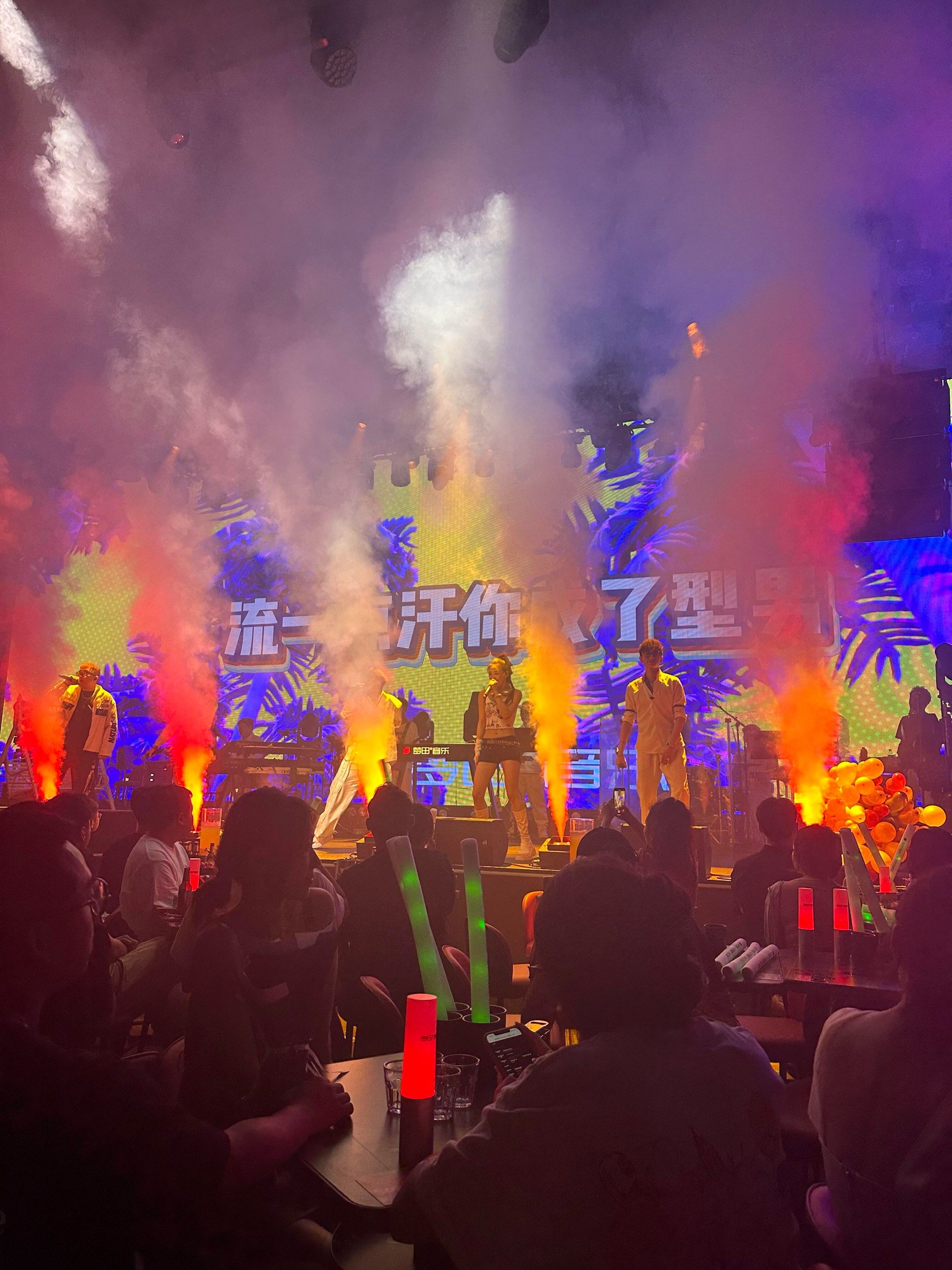 贵阳商务ktv专业商务ktv订房推荐-花溪区ktv预定